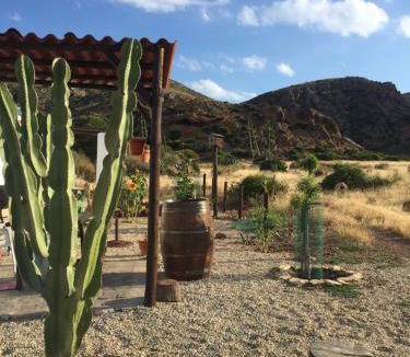 Rodalquilar Cabin | 100 m² Lodge ∙ 2 bedrooms ∙ 4 guests
