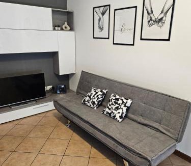 Udine Apartment | 10min Auto Udine Centro Garage coperto Free Wifi