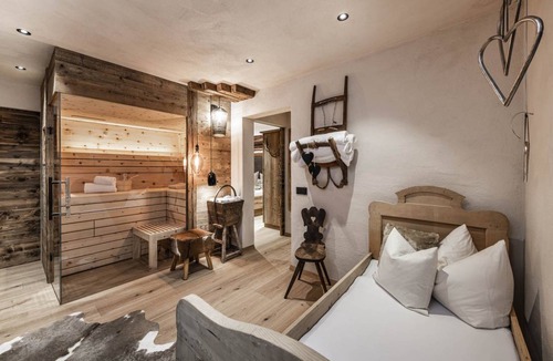 Cavareno Ski Chalet | 110 m² Chalet ∙ 2 bedrooms ∙ 6 guests