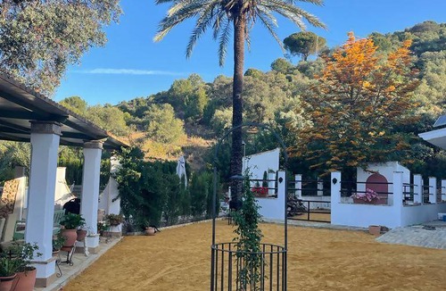 Lora Del Rio House | 110 m² House ∙ 4 bedrooms ∙ 8 guests