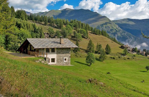 Sampeyre Villa | 110 m² Villa ∙ 3 bedrooms ∙ 9 guests
