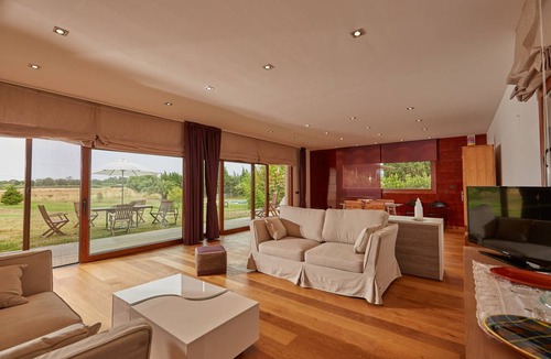 Pals House | 115 m² House ∙ 3 bedrooms ∙ 7 guests