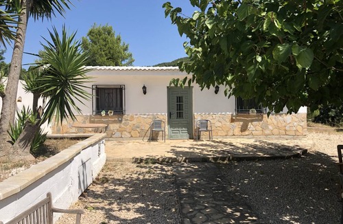 Tortosa Villa | 120 m² Villa ∙ 4 bedrooms ∙ 8 guests