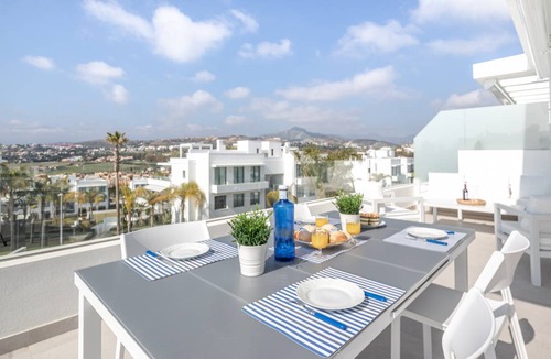 New Golden Mile Apartment | 122 m² Apartment ∙ 3 bedrooms ∙ 6 guests