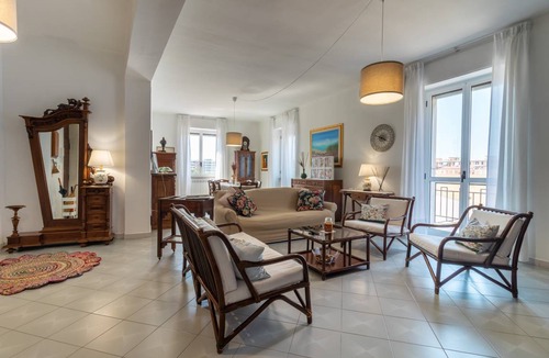 Municipio 2 Apartment | 130 m² Apartment ∙ 2 bedrooms ∙ 4 guests