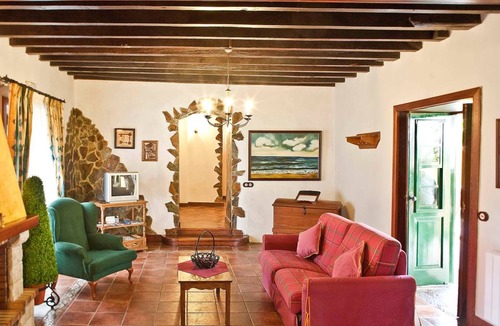 Montijos House | 130 m² House ∙ 2 bedrooms ∙ 4 guests