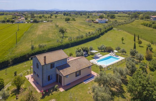 Cortona Villa | 145 m² Villa ∙ 4 bedrooms ∙ 8 guests