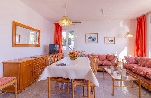 Llanca House | 150 m² House ∙ 4 bedrooms ∙ 10 guests