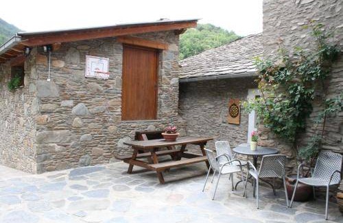 Castellbo House | 150 m² House ∙ 5 bedrooms ∙ 13 guests