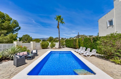 La Empedrola Villa | 150 m² Villa ∙ 3 bedrooms ∙ 6 guests
