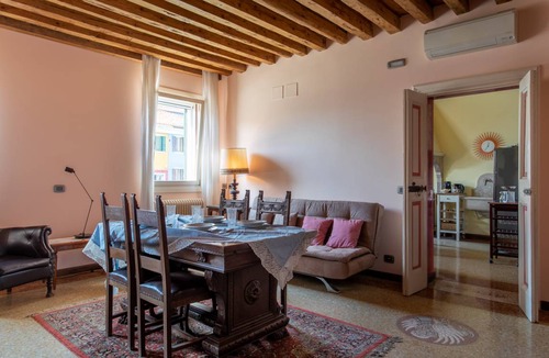 Burano Apartment | 160 m² Apartment ∙ 2 bedrooms ∙ 4 guests