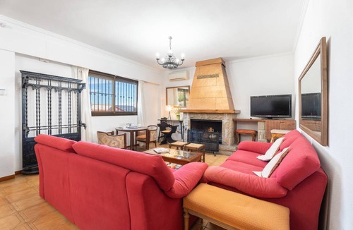 Yatova Ski Chalet | 160 m² Chalet ∙ 4 bedrooms ∙ 8 guests