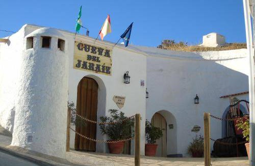 Guadix House | 160 m² House ∙ 3 bedrooms ∙ 10 guests