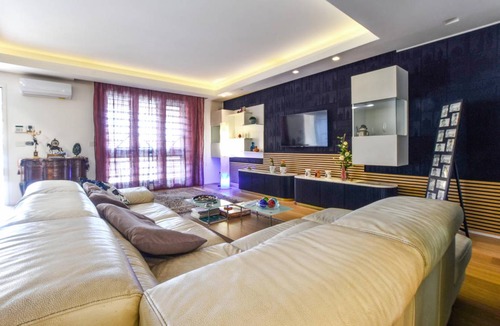 San Giovanni la Punta House | 170 m² House ∙ 3 bedrooms ∙ 6 guests
