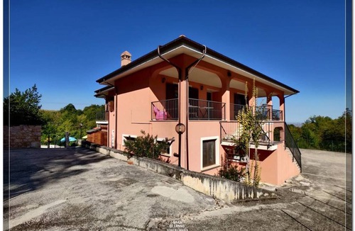 Abbateggio House | 172 m² House ∙ 3 bedrooms ∙ 8 guests