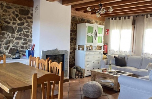 La Horcajada House | 180 m² House ∙ 5 bedrooms ∙ 10 guests