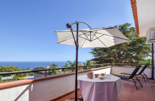 Aci Catena House | 180 m² Maisonette ∙ 2 bedrooms ∙ 6 guests
