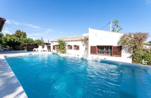 Trencall Villa | 190 m² Villa ∙ 2 bedrooms ∙ 5 guests