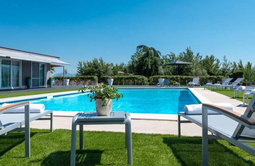 Arce Villa | 195 m² Villa ∙ 4 bedrooms ∙ 8 guests