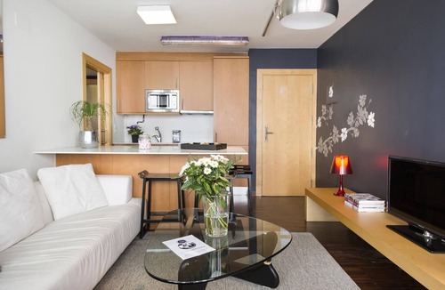 Sant Gervasi Apartment | 2-bedroom apartment in Sarrià with private terrace for 4 people