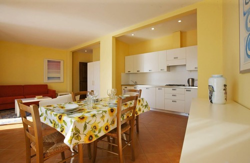 Cannobio Apartment | 2 bedroom apartment in a popular holiday residence with private beach