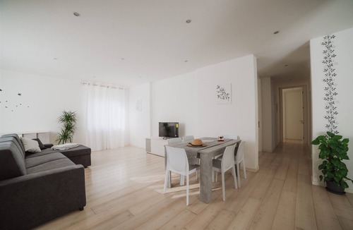Palazzolo Apartment | 2 Bedroom Apartment in Sona
