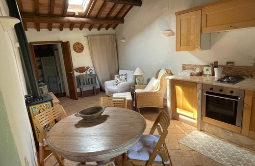 Collebaldo Apartment | 2 Bedroom Apartment in Collebaldo