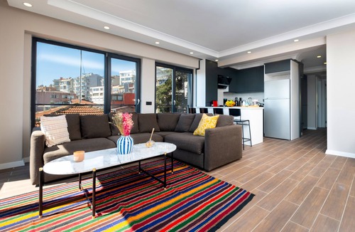 Taksim Apartment | 2-bedroom apartment with Bosphorus view, WiFi and AC in brilliant Istanbul