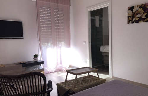 Buon Pastore-Sant'Agnese-San Damaso Bed & Breakfast | 2 Bedroom Bed & breakfast in Modena
