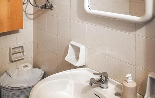 Campitello Matese Apartment | 2 Bedroom Cozy Apartment In San Massimo