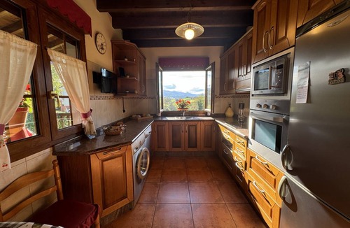 Santianes de Ola House | 200 m² House ∙ 3 bedrooms ∙ 6 guests