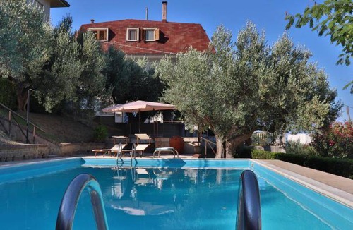Rocca San Giovanni Villa | 200 m² Villa ∙ 3 bedrooms ∙ 6 guests