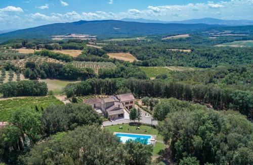 Murlo Villa | 200 m² Villa ∙ 7 bedrooms ∙ 14 guests