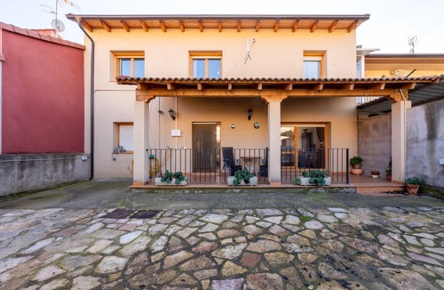 Berge House | 225 m² House ∙ 5 bedrooms ∙ 9 guests