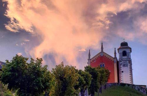 Ferrara di Monte Baldo Hotel | 23 m² Hotel ∙ 4 guests