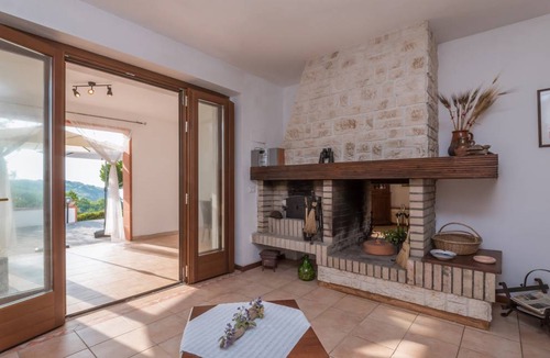 Ortona Villa | 240 m² Villa ∙ 3 bedrooms ∙ 8 guests