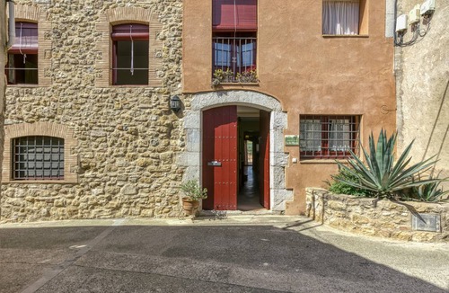 Orriols House | 250 m² House ∙ 5 bedrooms ∙ 12 guests