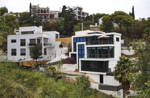 Llanca Villa | 250 m² Villa ∙ 4 bedrooms ∙ 8 guests
