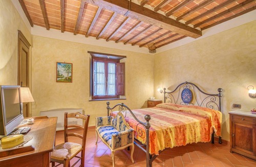 Monte San Savino House | 260 m² House ∙ 5 bedrooms ∙ 11 guests