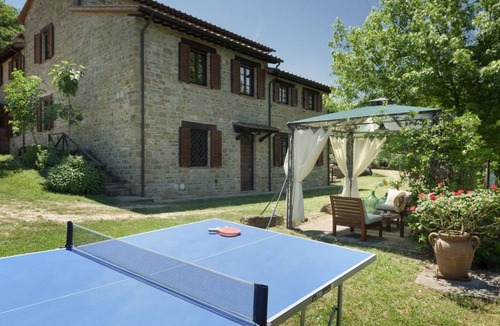Valfabbrica Villa | 270 m² Villa ∙ 6 bedrooms ∙ 12 guests