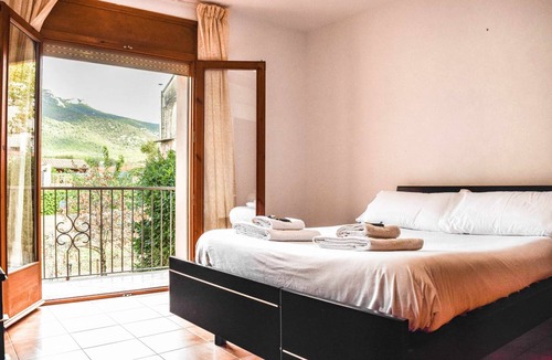 Tortella House | 294 m² House ∙ 4 bedrooms ∙ 8 guests
