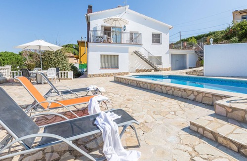 Vidreres Villa | 2MARI01 - 6 bedroom house with private swimming pool in a quiet location