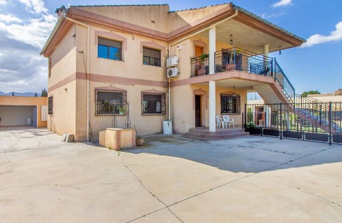 Aljucer House | 3 bedroom accommodation in Murcia