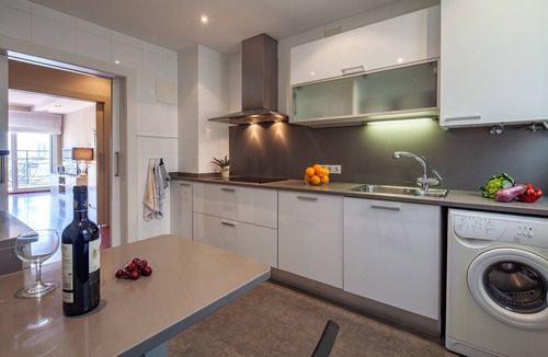 Dreta de l'Eixample Apartment | 3 Bedroom with terrace