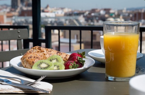 Dreta de l'Eixample Apartment | 3 Bedroom with terrace