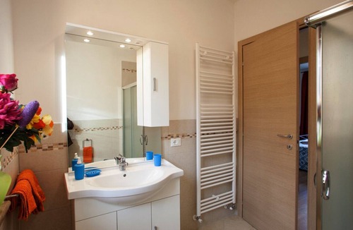 Orta San Giulio Apartment | 3-room apartment only 100 m from the lake and private beach