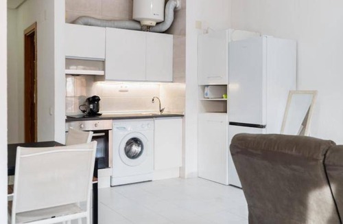 Doctor Barraquer-Grupo Renfe-Policlinico Apartment | 30 m² Apartment ∙ 1 bedroom ∙ 3 guests