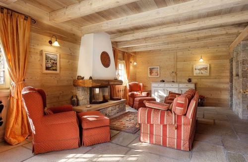 Grosotto Ski Chalet | 300 m² Chalet ∙ 3 bedrooms ∙ 7 guests