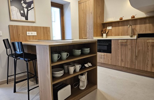 Fornos Apartment | 33A01 Estudio Casa Benigno