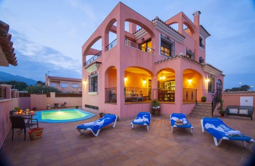 L'Hospitalet de l'Infant Villa | 349 m² Villa ∙ 5 bedrooms ∙ 10 guests
